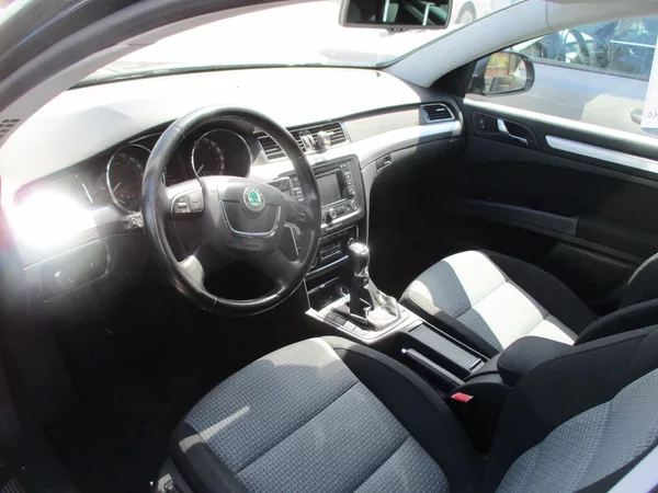 Škoda Superb combi II 4x4 2,0 TDi - foto 10