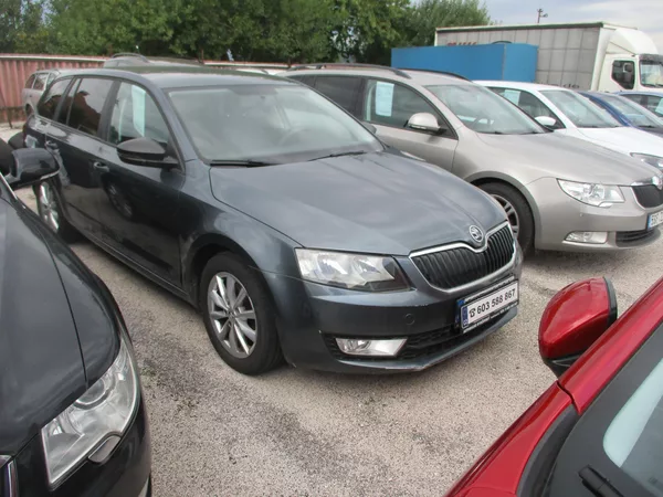 Škoda Octavia combi II 1,2 TSI - foto 2