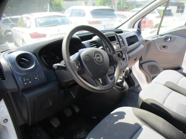 Opel Vivaro 1,6 CDTi - foto 9