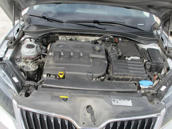 Škoda Superb combi III 2,0 TDi prav.servis - foto 12