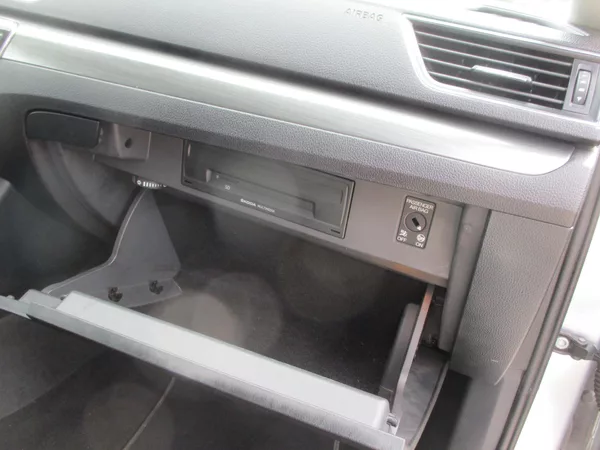 Škoda Superb combi III 2,0 TDi prav.servis - foto 6