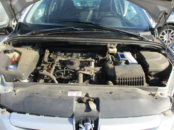 Peugeot 307 combi 2,0 HDi - foto 11