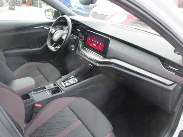 Škoda Octavia combi IV 2,0 RS - foto 6