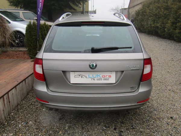 Škoda Superb 1.6 TDI 77kW - foto 12