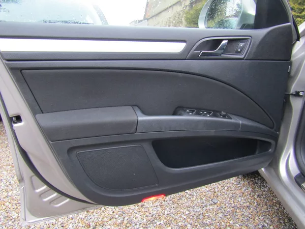 Škoda Superb 1.6 TDI 77kW - foto 18