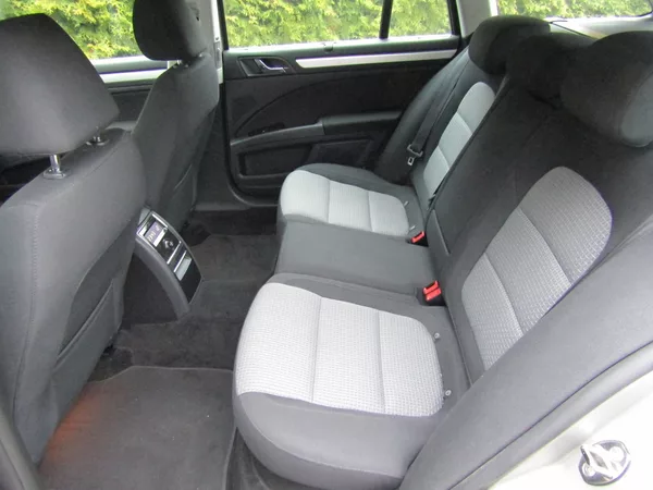 Škoda Superb 1.6 TDI 77kW - foto 24