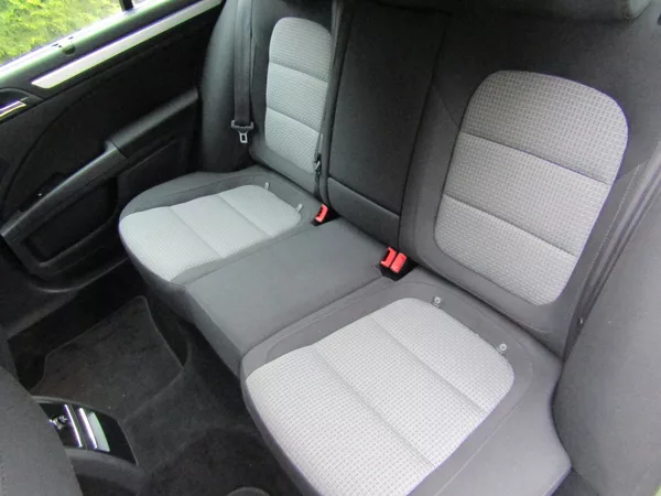Škoda Superb 1.6 TDI 77kW - foto 25