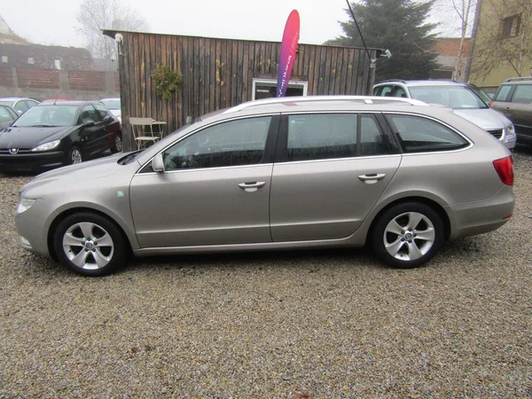 Škoda Superb 1.6 TDI 77kW - foto 3