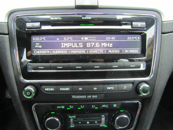 Škoda Superb 1.6 TDI 77kW - foto 36