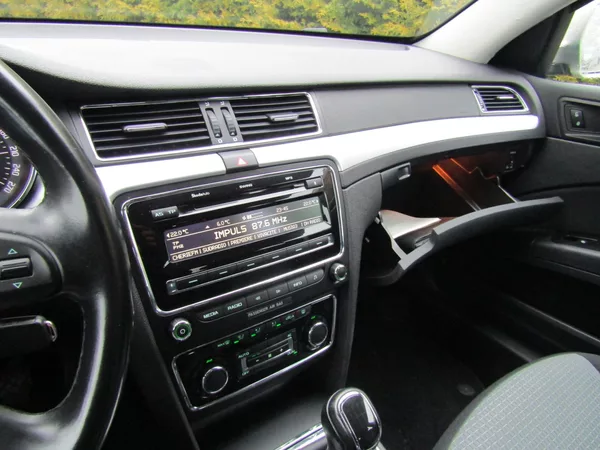 Škoda Superb 1.6 TDI 77kW - foto 39