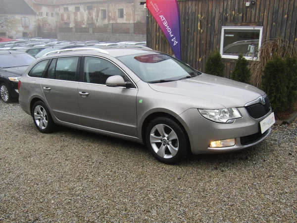 Škoda Superb 1.6 TDI 77kW - foto 7