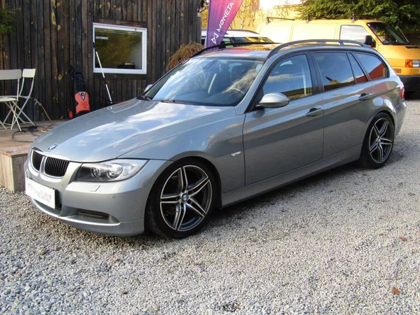 BMW Řada 3 2.0D 130kW 2 SADY KOL