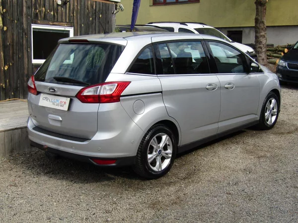 Ford Grand C-MAX 1.5 TDCi 88kW - foto 11