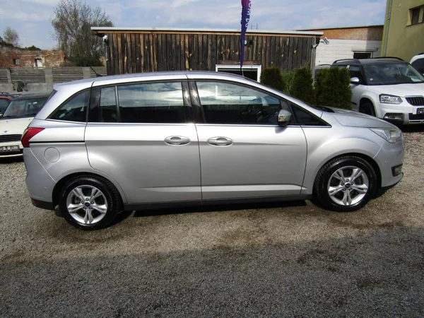 Ford Grand C-MAX 1.5 TDCi 88kW - foto 9
