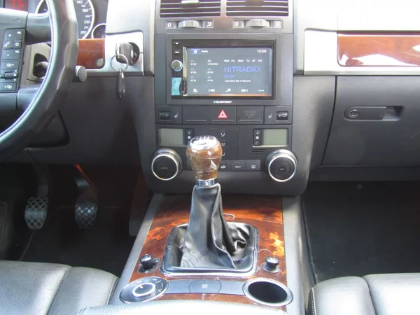 Volkswagen Touareg 2.5 TDI 128kW - foto 16