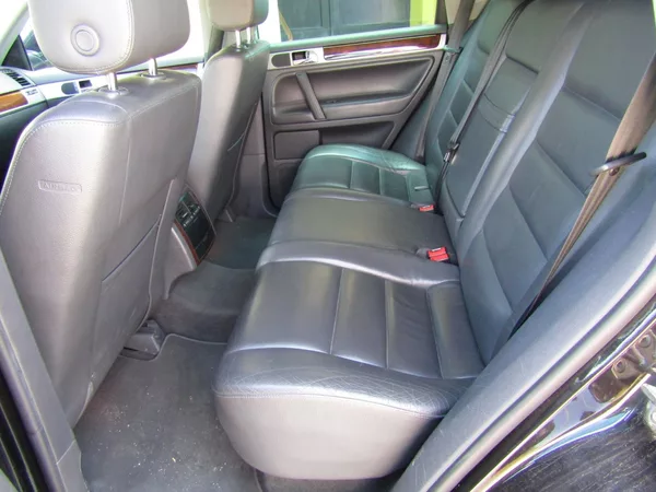 Volkswagen Touareg 2.5 TDI 128kW - foto 20