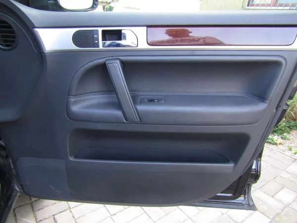 Volkswagen Touareg 2.5 TDI 128kW - foto 25
