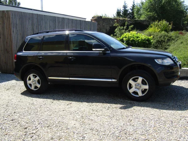 Volkswagen Touareg 2.5 TDI 128kW - foto 8