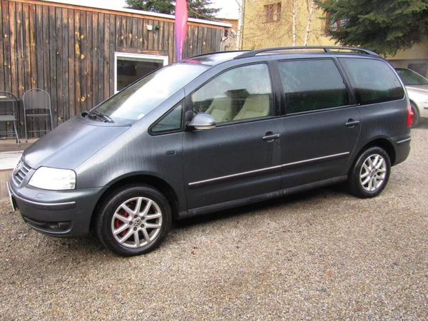 Volkswagen Sharan 2.8 V6 150kW 4MOTION BUSSINE - foto 2