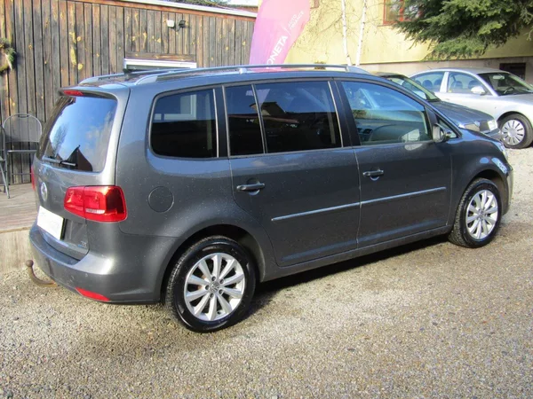 Volkswagen Touran 1.6 TDI 77kW ROZVODY - foto 10