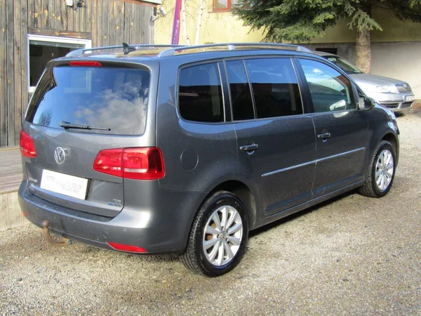 Volkswagen Touran 1.6 TDI 77kW ROZVODY - foto 11