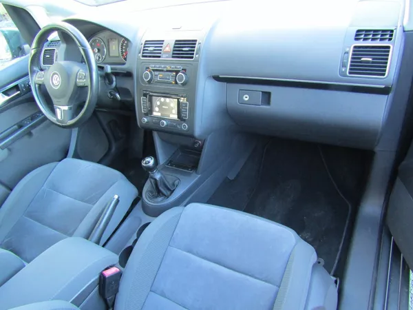 Volkswagen Touran 1.6 TDI 77kW ROZVODY - foto 14