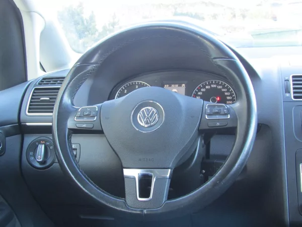Volkswagen Touran 1.6 TDI 77kW ROZVODY - foto 16