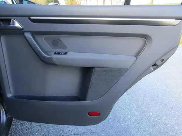 Volkswagen Touran 1.6 TDI 77kW ROZVODY - foto 26