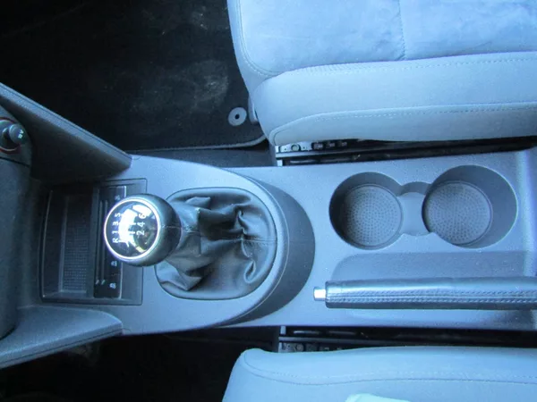 Volkswagen Touran 1.6 TDI 77kW ROZVODY - foto 38