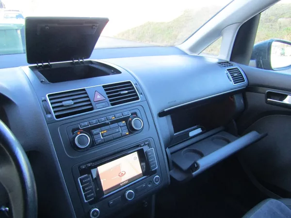 Volkswagen Touran 1.6 TDI 77kW ROZVODY - foto 39