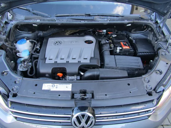 Volkswagen Touran 1.6 TDI 77kW ROZVODY - foto 47