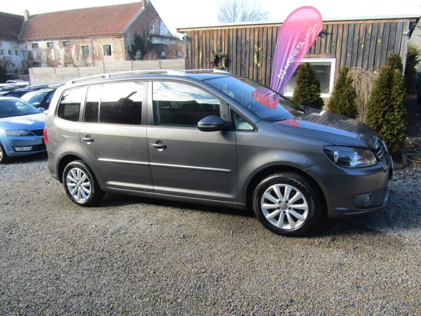 Volkswagen Touran 1.6 TDI 77kW ROZVODY - foto 8