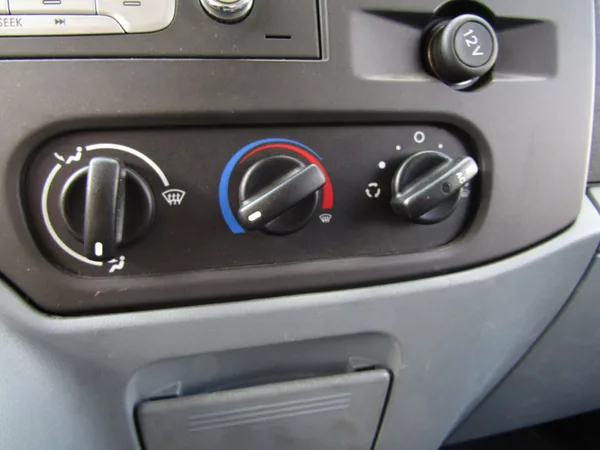 Ford Transit 2.2 TDCi 114kW RAMPA - foto 23