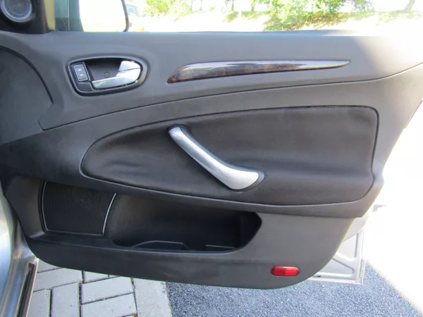 Ford Mondeo 2.0 TDCi GHIA 1.MAJITEL - foto 27