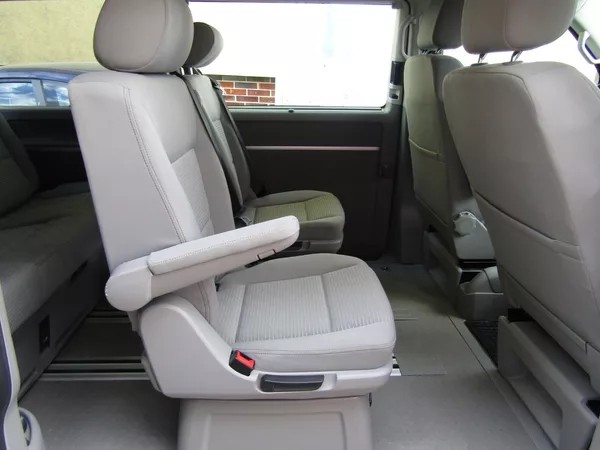 Volkswagen Multivan 2.0 TDI 132kW DSG TOP QUALITY - foto 23