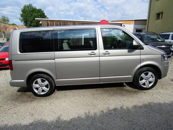 Volkswagen Multivan 2.0 TDI 132kW DSG TOP QUALITY - foto 9