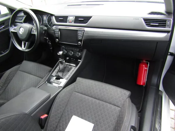 Škoda Superb 1.6 TDI 88kW - foto 15