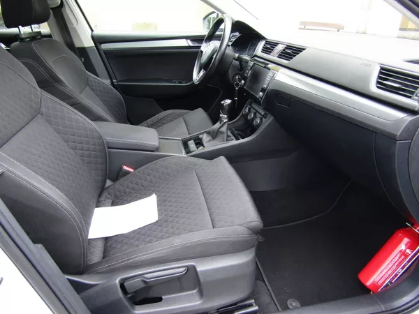 Škoda Superb 1.6 TDI 88kW - foto 28