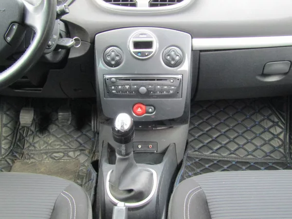 Renault Clio 1.2i 55kW ZIMNÍ PNEU - foto 17