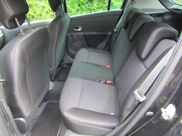 Renault Clio 1.2i 55kW ZIMNÍ PNEU - foto 21