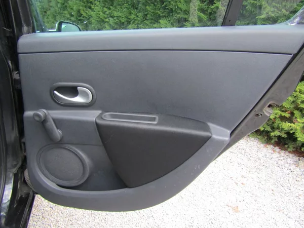 Renault Clio 1.2i 55kW ZIMNÍ PNEU - foto 23