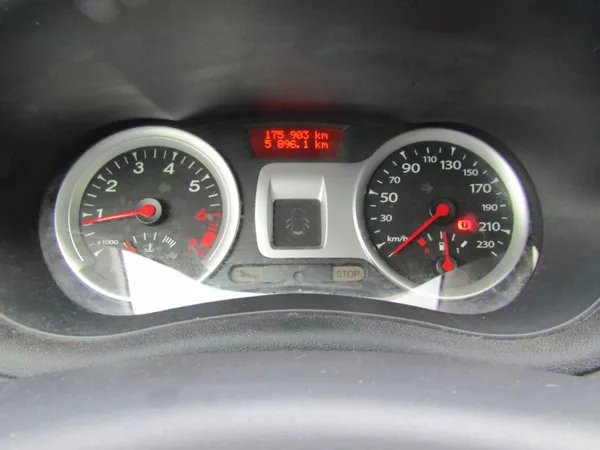 Renault Clio 1.2i 55kW ZIMNÍ PNEU - foto 27