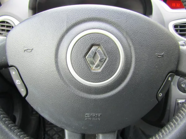 Renault Clio 1.2i 55kW ZIMNÍ PNEU - foto 29