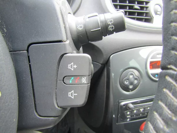 Renault Clio 1.2i 55kW ZIMNÍ PNEU - foto 30