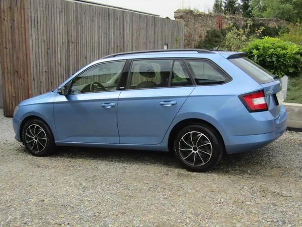 Škoda Fabia 1.2 TSI 66kW ZIMNÍ+LETNÍ PNEU - foto 4