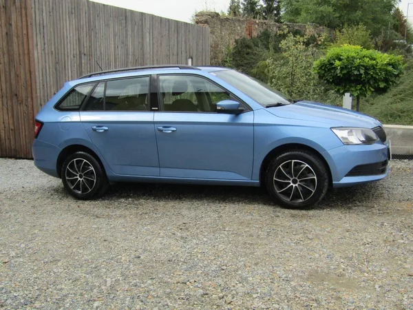 Škoda Fabia 1.2 TSI 66kW ZIMNÍ+LETNÍ PNEU - foto 8
