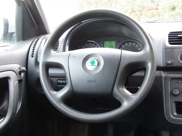 Škoda Roomster 1.6 TDI 66kW - foto 16