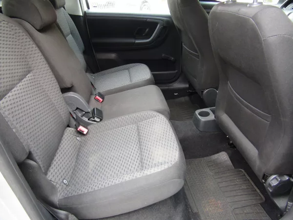 Škoda Roomster 1.6 TDI 66kW - foto 24