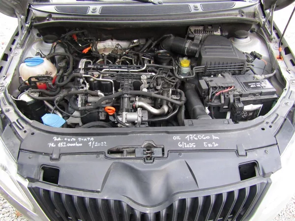 Škoda Roomster 1.6 TDI 66kW - foto 34