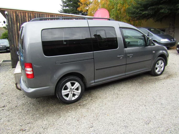 Volkswagen Caddy 1.6 TDI 75kW 7 MÍST - foto 10